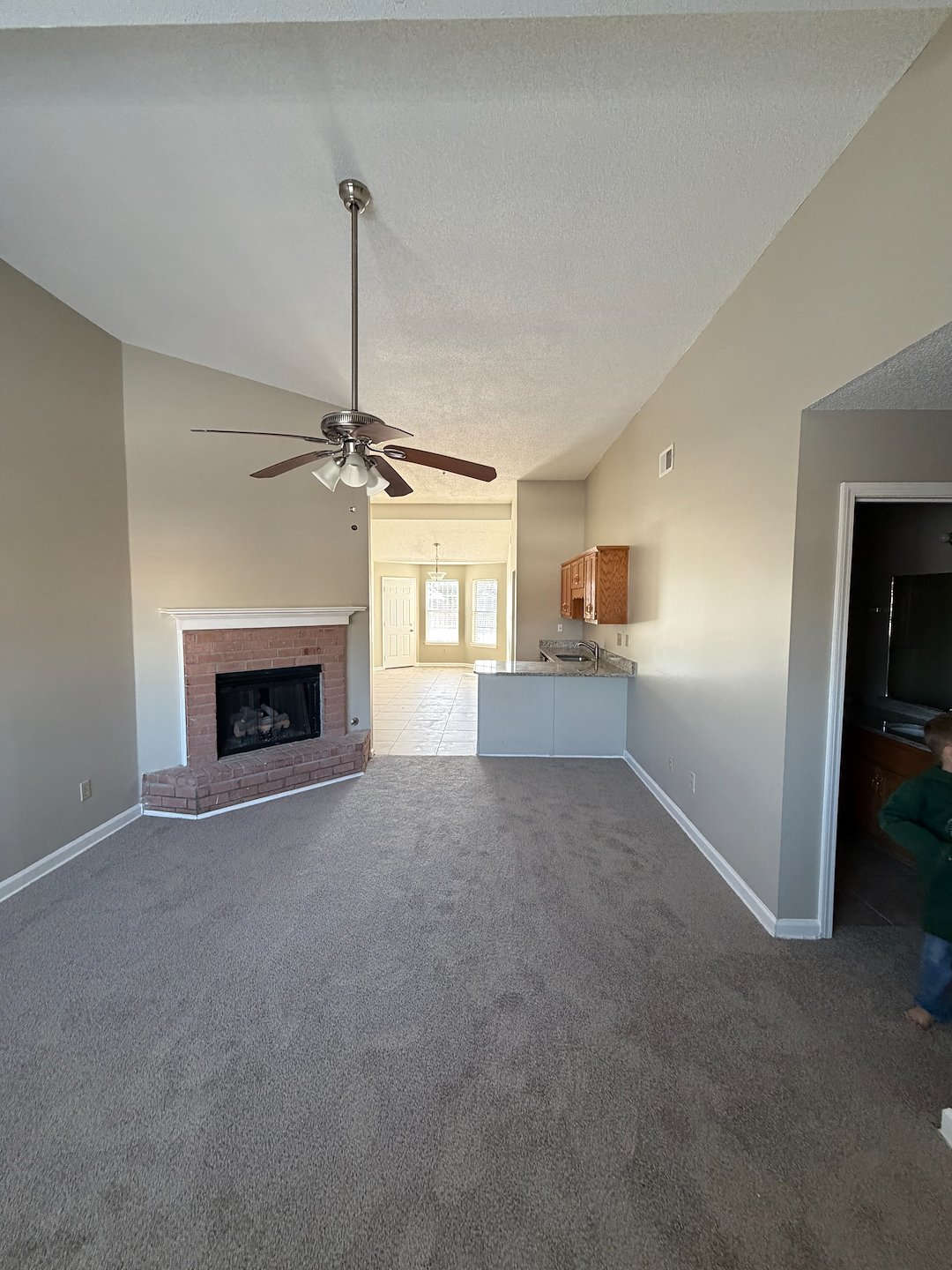 Emergency pipe burst Restoration and Mold remediation in Horn Lake, MS.  Thumbnail