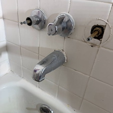 Quick-and-affordable-shower-valve-repairs 0